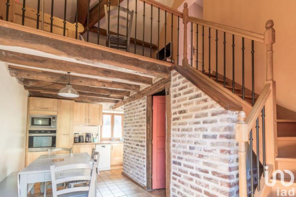 Les Pins - Maison Avec Parking Ferme Et Jardin Commun Au Calme Saint-Prix  Eksteriør bilde